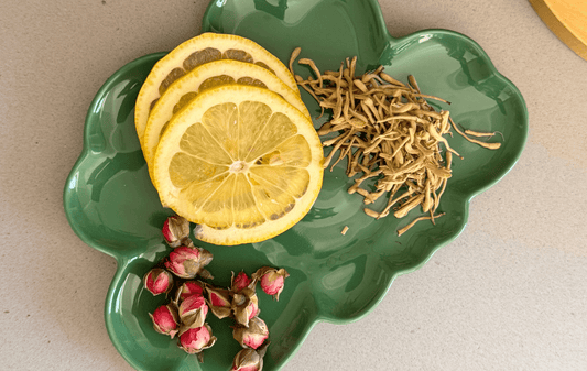 Refresh your Lemon water with Honeysuckle Flower and Rose - Herbal Craft